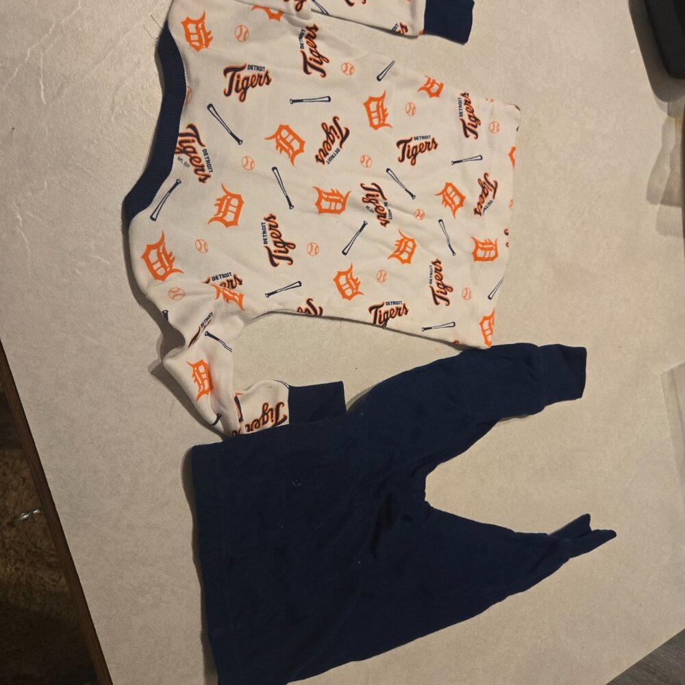 Infant pajamas detroit tigers - Picture 3 of 3